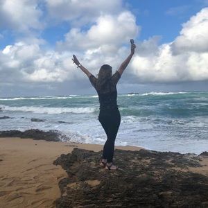 Meet your Posher, Elaine